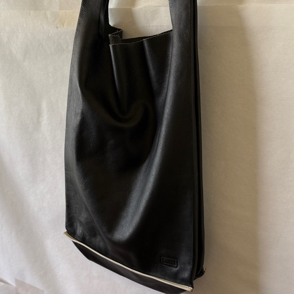 Lumi Leather Shoulder Bag Black Minimalist Slouchy Unlined Quiet Luxury Purse - Picture 8 of 16